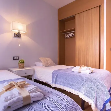 -malagasunapts- Citycentre Rooftop Pool Lejlighed