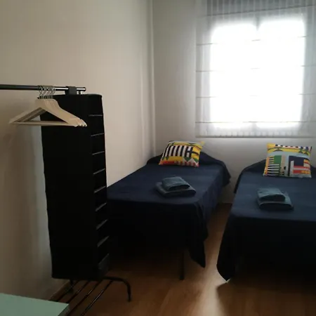 -malagasunapts- Citycentre Rooftop Pool Apartment *